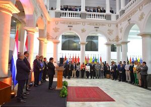Dictamen a favor de modificaciones en la ley del servicio diplomático - Nacionales - ABC Color
