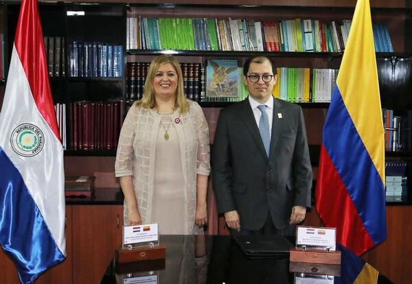 Fiscal general de Colombia destaca labor de Sandra Quiñónez al frente del Ministerio Público - ADN Digital