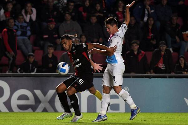 Crónica / Cerro Porteño dejó su invicto en Santa Fe