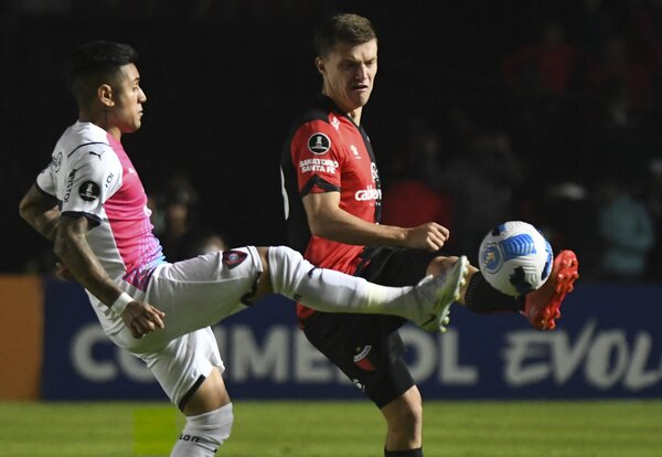 Versus / Cerro Porteño no hizo pie en Santa Fe y cayó por primera vez en la Copa - PARAGUAYPE.COM