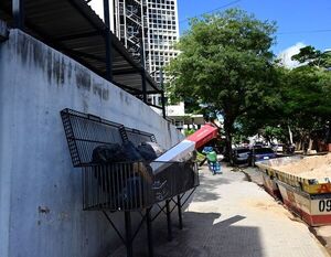 Hoy no se recoge basura de 15 instituciones morosas - Nacionales - ABC Color