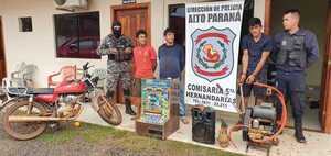 Atrapan a tres delincuentes que robaron un kiosco y recuperan todo lo hurtado - La Clave
