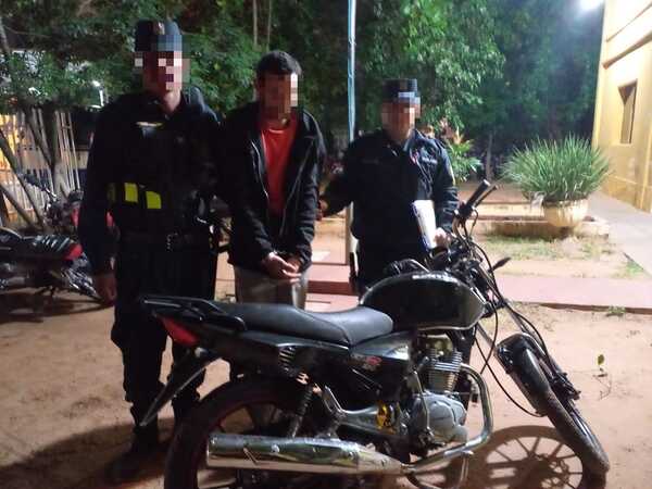Diario HOY | Caen motochorros que merodeaban servicentro en Roque Alonso