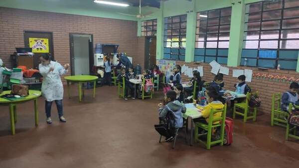 Odontólogos realizan promoción de higiene bucal en institución educativa - La Clave