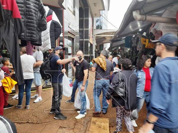 Diario HOY | Intendente de CDE busca entregar armas a la policía municipal
