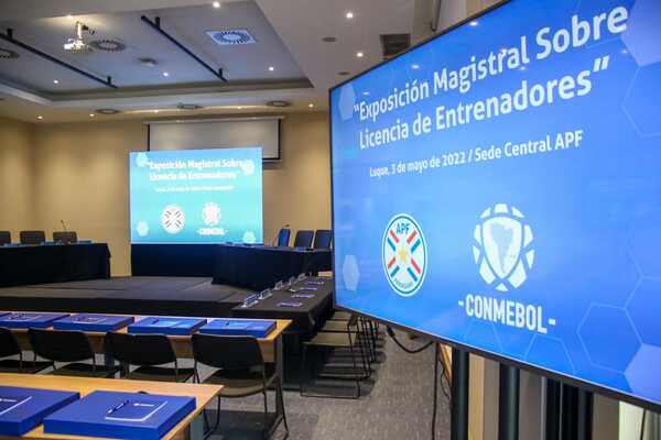 Exposición Magistral sobre Licencia de Entrenadores - El Independiente
