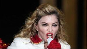 ¿Madonna quiere volver a comulgar? Pidió hablar con el Papa