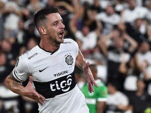 El agente de Alejandro Silva demandó a Olimpia por comisión - Olimpia - ABC Color