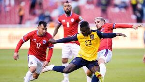 Chile no se resgina a perderse el Mundial y denuncia a Ecuador ante la FIFA