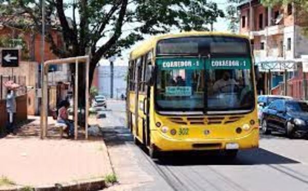 Semáforo verde para eliminar buses chatarras en Encarnación - Nacionales - ABC Color