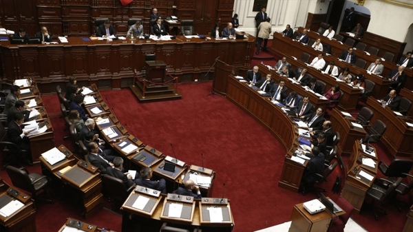 El Congreso peruano, de nuevo en el centro de la polémica - .::Agencia IP::.