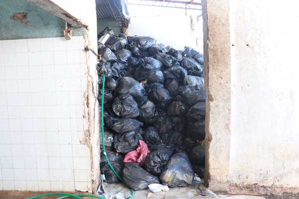 Diario HOY | Restablecen el servicio de recolección de basura del IPS tras acuerdo con la Municipalidad