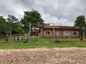 Comuna ayolenses sigue sin distribuir almuerzo escolar  - Nacionales - ABC Color