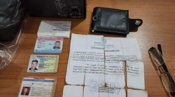 Encuentran cédula del narco que estaría detrás de la muerte de policías en Puentesiño - Noticiero Paraguay