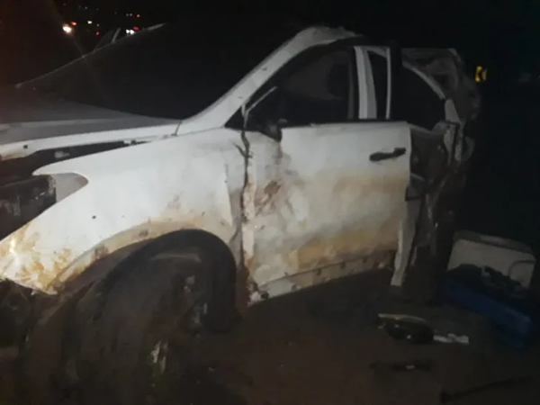 Vuelco de vehículo deja un fallecido y dos heridos en Caaguazú - Noticiero Paraguay