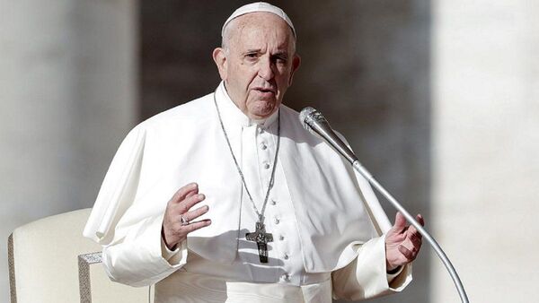 Papa dice que la guerra "sin sentido" en Ucrania "amenaza al mundo"