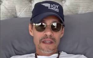 Crónica / [VIDEO] "Me están cuidando", Marc Anthony desde su reposo