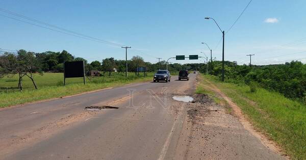 La Nación / Hallan dos cuerpos sin vida al costado de la ruta en San Pedro