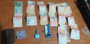 Detienen a dos presuntos distribuidores de drogas - La Clave