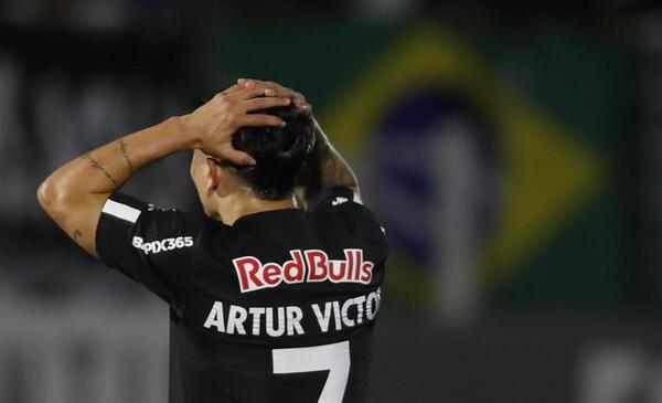 Bragantino sigue segundo en su grupo y Vélez en el fondo - El Independiente