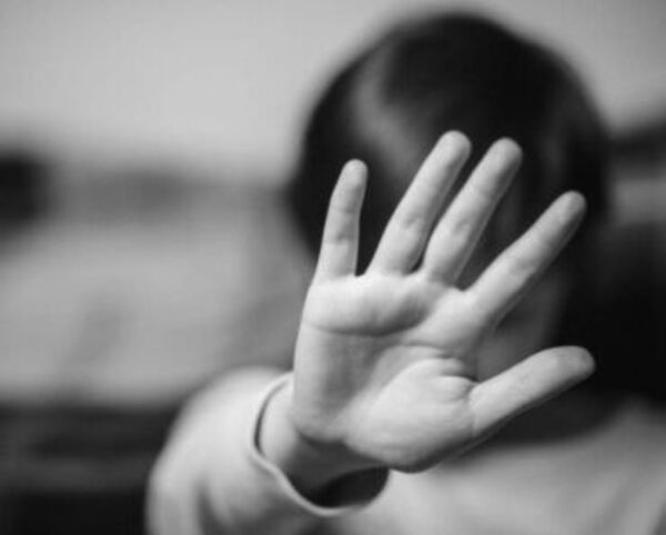 Madre de un menor de 6 años que habría sido abusado en un colegio de Lambaré exige justicia