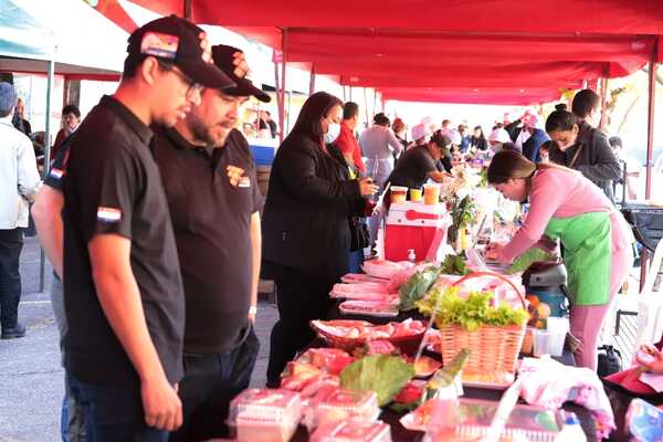 Culmina la "Semana de los Trabajadores" con diversas actividades en la sede del SNPP de Asunción - .::Agencia IP::.