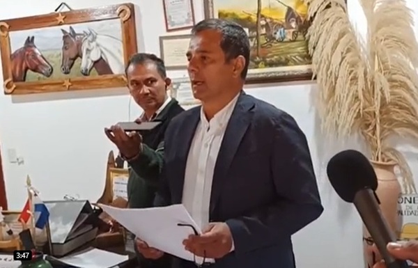 SI TIENEN PRUEBAS YO PRESENTO MI RENUNCIA INMEDIATA!!! - La Voz del Norte