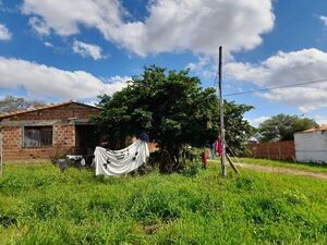 Niño electrocutado en Limpio: barrio se caracteriza por conexiones clandestinas, aseguran  - Nacionales - ABC Color