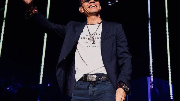 Marc Anthony "está bien y en proceso de recuperación" tras accidente