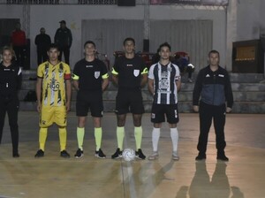 Jueces y asistentes listos para la quinta fecha de la Liga Premium - APF