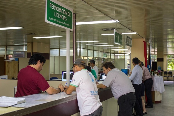 Municipalidad de Asunción recuerda a los conductores que tienen tiempo para renovar licencias hasta el 31 de mayo