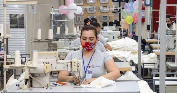 La Nación / MIC y Rediex realizaron asesoría a industrias textiles y de confecciones para potenciar exportación