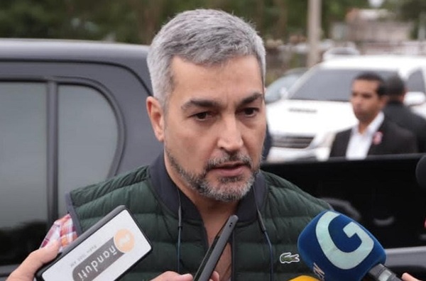 «Yo voy a ser el presidente del Partido Colorado», afirma Abdo.