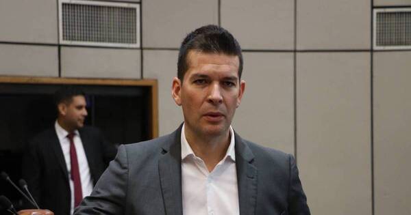 La Nación / Sergio Godoy tilda de “Caín” a Mario Abdo por traicionar a Velázquez