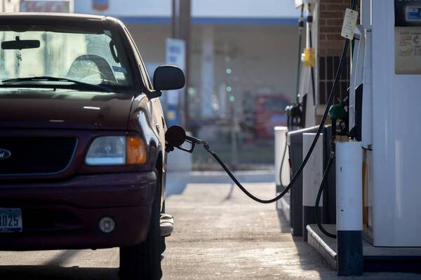 Importación de combustibles cayó casi 40% en el trimestre