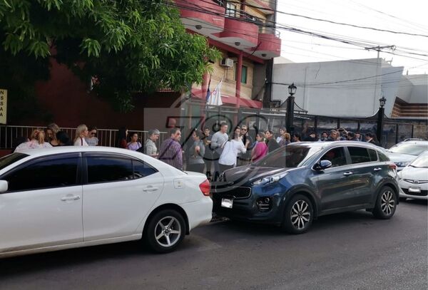 Padres de alumnos ya no enviarían a sus hijos al colegio donde habrían abusado a un niño - Megacadena — Últimas Noticias de Paraguay
