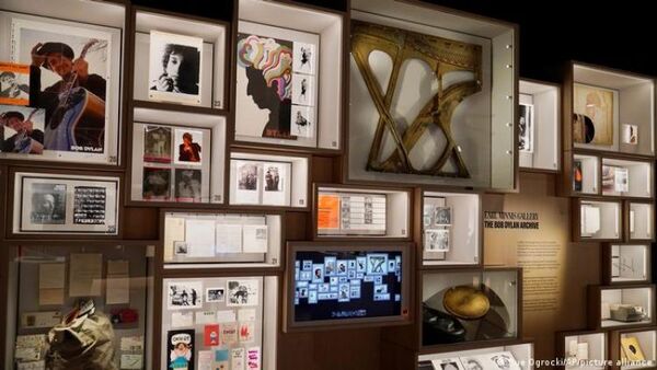 Abre museo dedicado a Bob Dylan