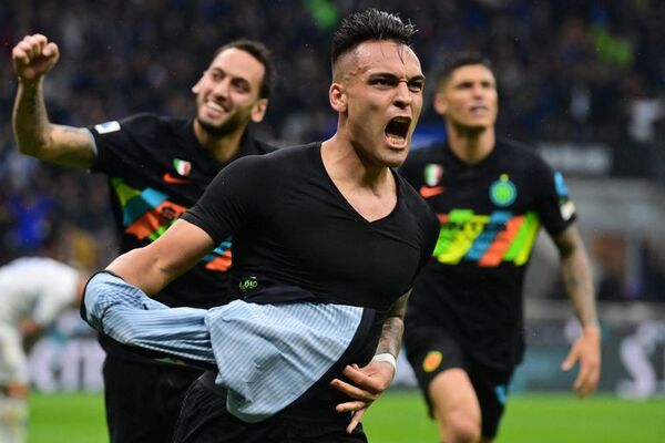 Lautaro comanda la remontada y pone líder al Inter - Fútbol Internacional - ABC Color