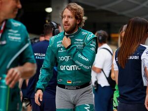 ¿Por qué Vettel tenía una ropa interior sobre el mono? - ABC Motor 360 - ABC Color