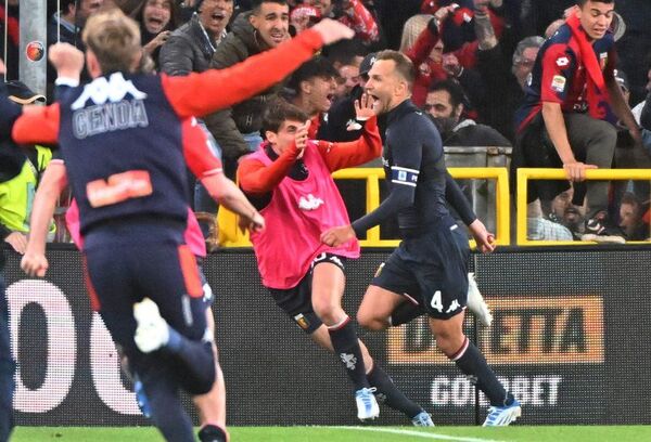 El Génova remonta a la ‘Juve’ y sueña con la permanencia - Fútbol Internacional - ABC Color