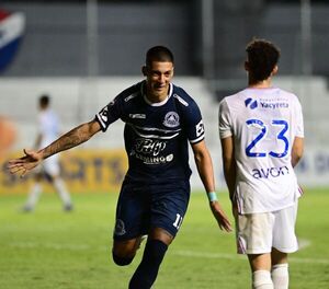 Nacional vs. Resistencia: Resistencia, remontada y victoria del “Tríangulo Rojo” - Fútbol - ABC Color