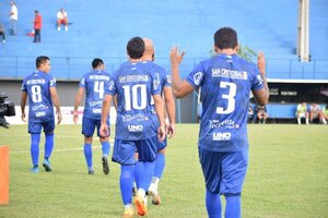 Versus / Independiente iguala ante Trinidense con un gol de su arquero - PARAGUAYPE.COM