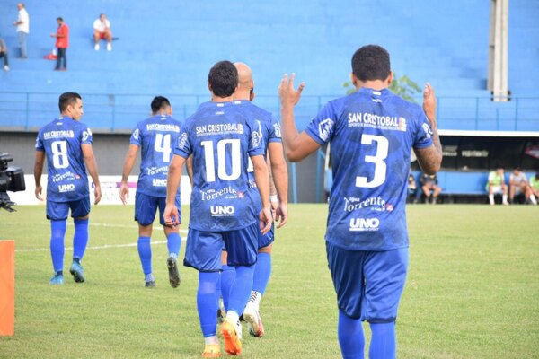 Versus / Independiente iguala ante Trinidense con un gol de su arquero - PARAGUAYPE.COM