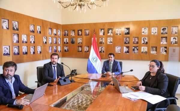 Dialogan sobre revisión de calificación de riesgo de Paraguay - ADN Digital