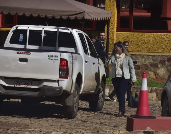 Fiscalía ordena detención de directora y docentes en pesquisa sobre abuso sexual - Nacionales - ABC Color