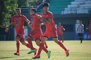 Debut exitoso de Juventud en la Primera C - Fútbol - ABC Color
