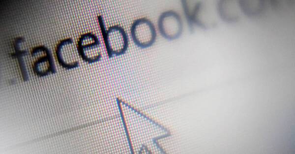 La Nación / Facebook, acusada de bloquear sitios