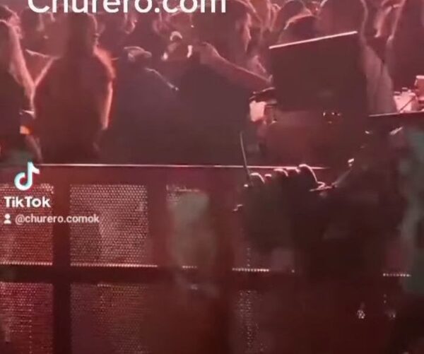 Filmaron a Tito Torres con otra mujer y se armó el guarará (VIDEO)