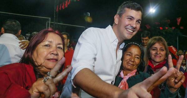 La Nación / Santiago Peña asegura que Paraguay estará mejor bajo su administración