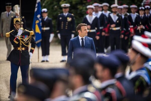 Macron promete una Francia “más fuerte e independiente”